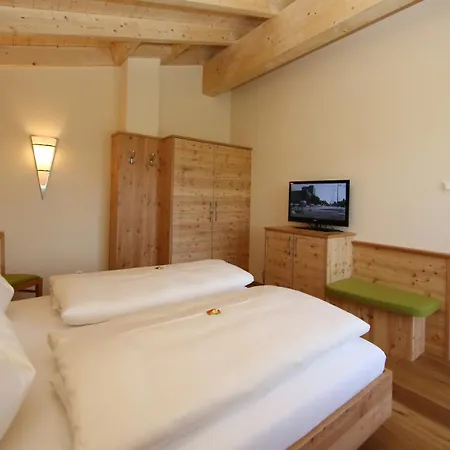 Alpenperle Guest house 3*