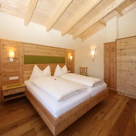 Guest house Alpenperle 3*