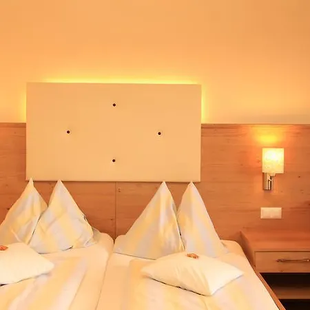 ゲストハウス Alpenperle