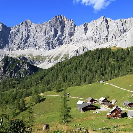 Alpenperle ゲストハウス 3*