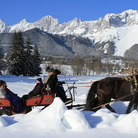 Guest house Alpenperle 3*