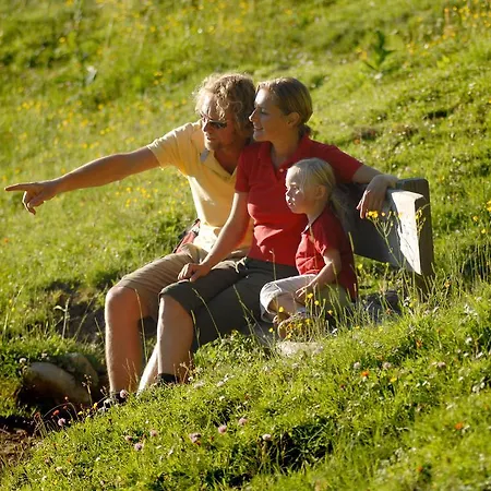 ゲストハウス Alpenperle 3*