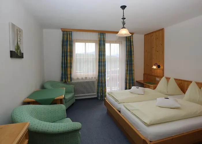 بيت ضيافة Alpenperle 3*